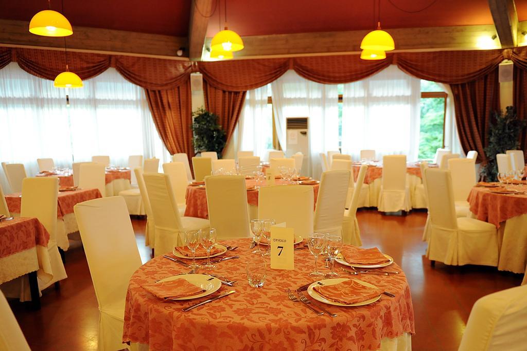 Hotel Del Camerlengo 파라산마르티노 외부 사진
